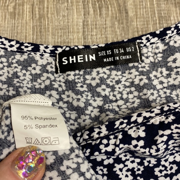 Summer dress - Picture 3 of 3